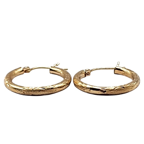14 Karat Yellow Gold Circle Hoop Earrings #20483 - Picture 2 of 7